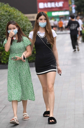 22613-16+87大长腿闺蜜【套图➕视频】 15P