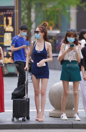 夏日包臀裙美女