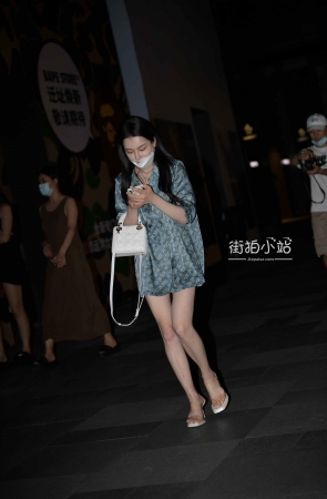美腿美女