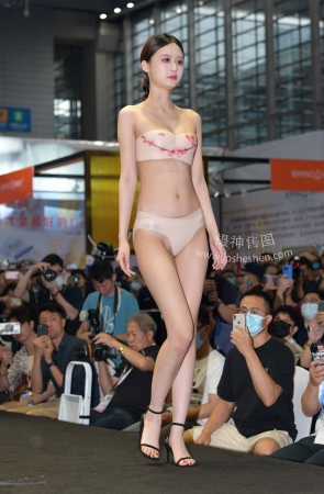 23420-1=59√她，穿啥都好看～ 15P