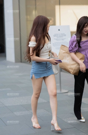 牛仔短裙