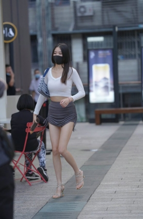 青春的气息长腿美女 [166P2V-2.52GB] 