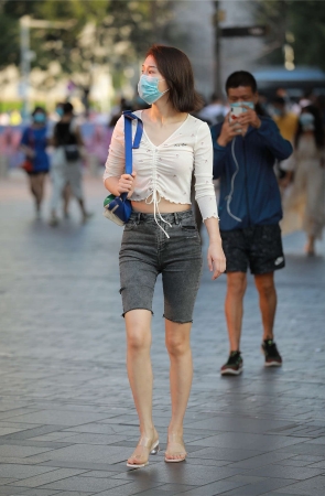 灰色紧牛美腿凉高