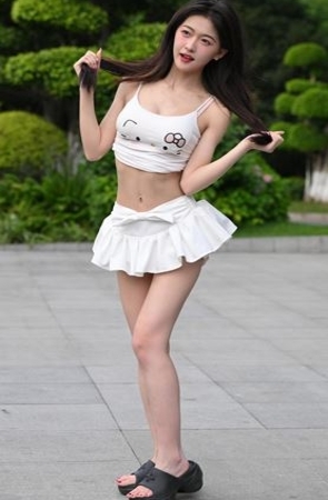 超短裙小美女(74P)