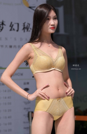 2138-1+65大长腿内衣模特~ 4P