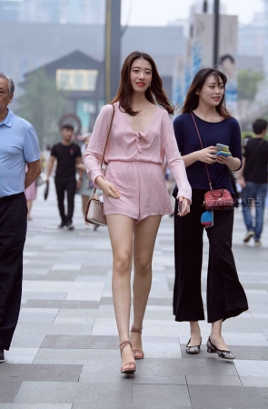 大长腿美眉