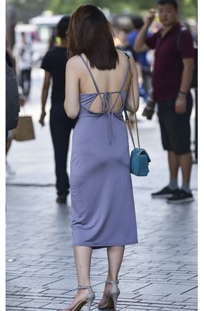 吊带长裙美女(41P)