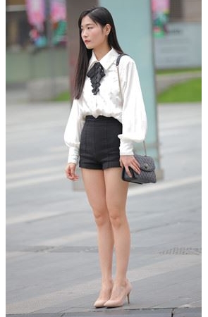 月牙女孩【套图+视频】