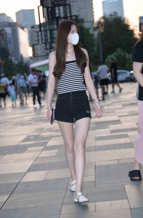 22811-26+74白皙裸腿女孩 16P