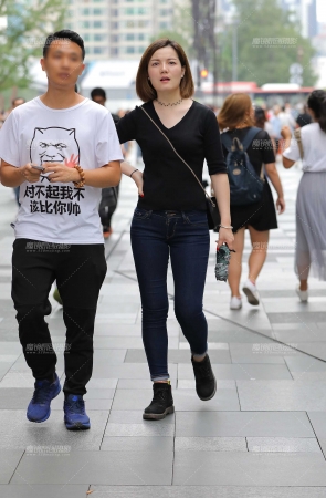 一如既往嘚喜欢紧牛美眉