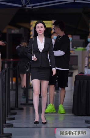 职工制服美腿高跟小姐姐3A828[2.52G]