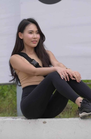 紧身美女身材好