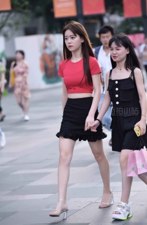 甜美系美女
