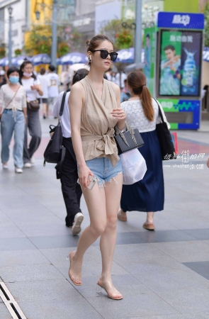 20715-7+59/白皙热裤朲萋 5P