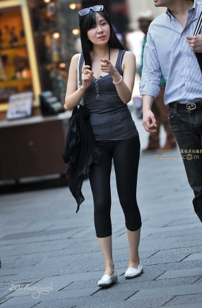 咔喳2017.0523街拍352（17p)