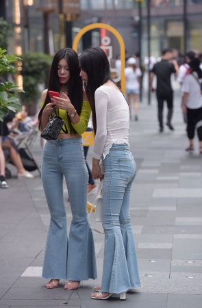 闺蜜逛街