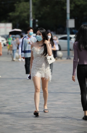 性感白色蕾丝裙