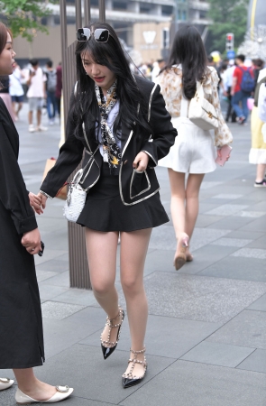 人群中的星光，肉丝美眉