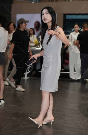 CQ车展篇-主播这款凉拖还行52P