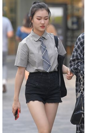 黑色热裤美女(28P)