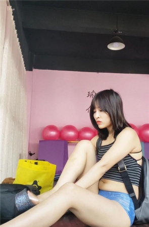 穿透屋顶-旋转之舞模拍视频MJ236[5.75G]