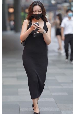 丰满的黑色长裙美女(140P)