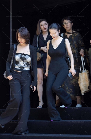 LB191-83P 上海时装周-身材丰腴的爆乳少妇