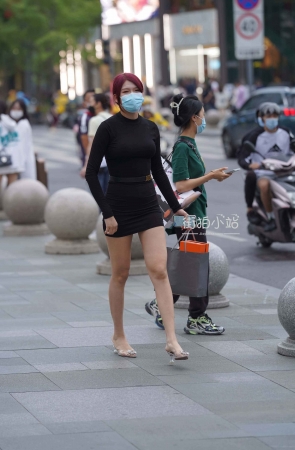 很紧的包臀裙