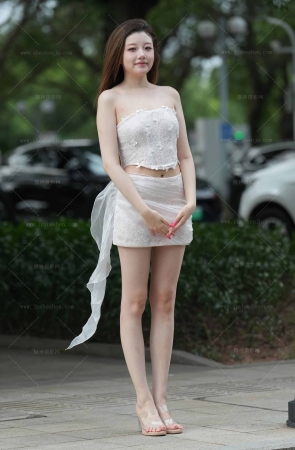 CQ车展篇-婴儿肥的小仙女40P