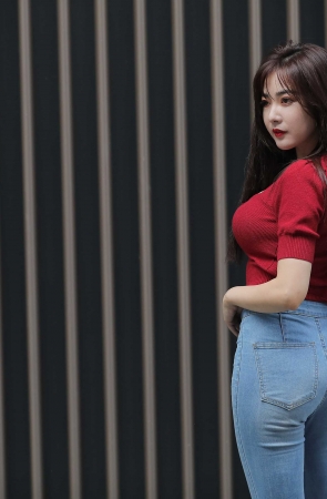 极品紧牛韵味美女