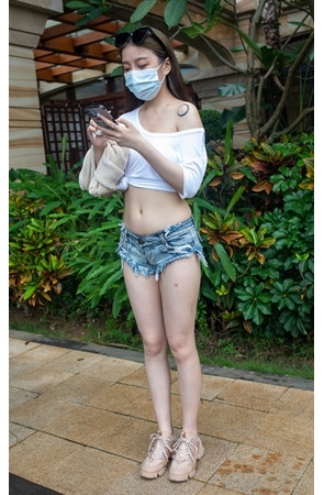 （视频）热裤月牙小姐姐[11.16G/MP4]