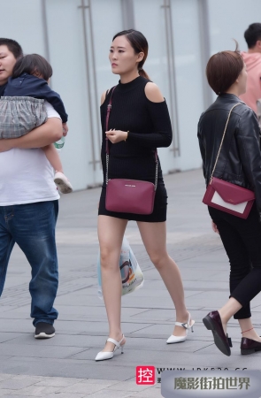 逛街的美女3A2714[802M]