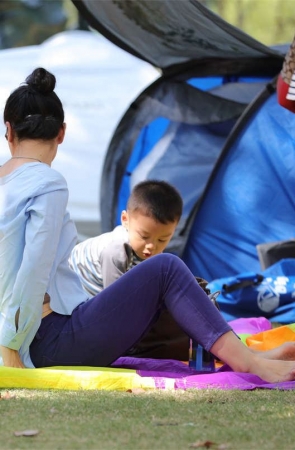 No1198 时尚美少妇的玉足纤薄细长