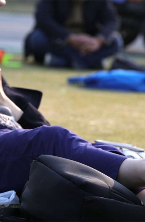 No831 青春女孩冷不防在还是冬装紧裹的初春送上一顿暴爽的玉足大餐 第2套