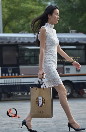 11-9 白色镂空裙