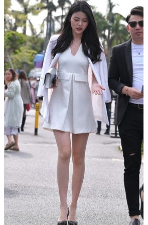 气质美女(21P)