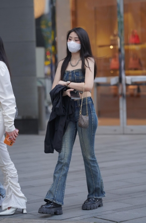 文静女孩