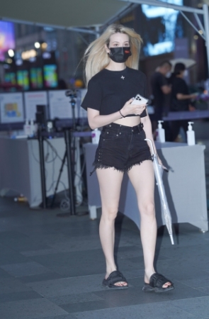 热裤美腿