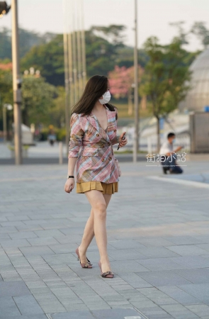 这腿真白真直
