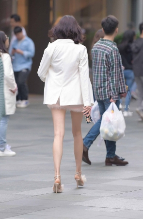 9105-11+27纤细美腿高跟小姐姐 5P