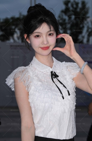 2561-9=103√清甜可口的网红（小面包） 11P