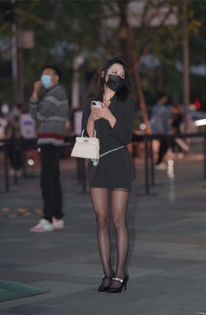 冷艳时尚长西装