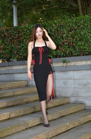 韵味黑丝美女