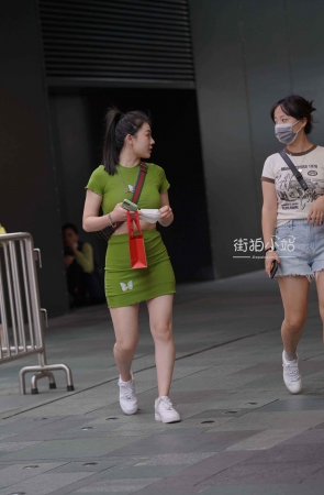 马尾辫小姐姐好身材