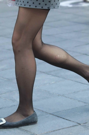 性感黑丝街拍短裙