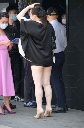 美腿高跟丰腴韵味朲槭