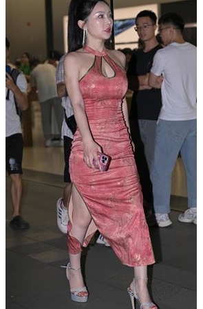 性感的裹身裙美女(106P)