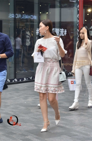 11-13 细高跟少妇