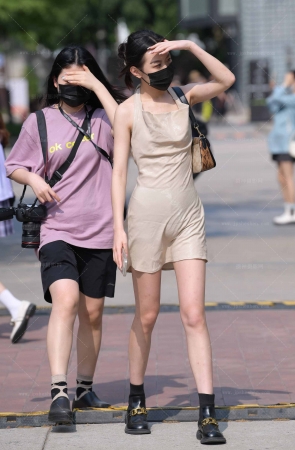 22426-9+63√就让这大风吹～吹啊吹～好迷人～ 14P