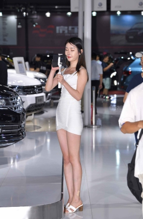 性感包臀裙模特